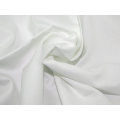 Tela blanca al por mayor del algodón 100% TC200 en el empaquetado del rollo